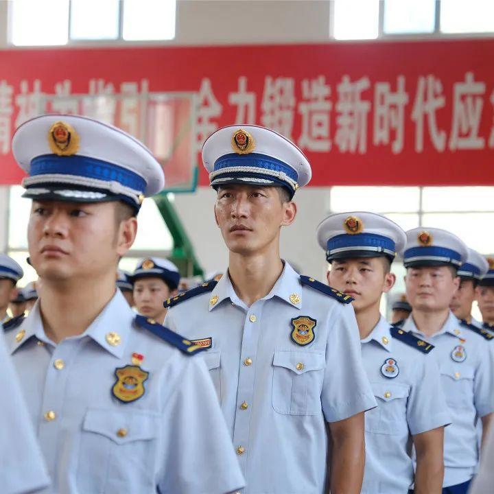 最新夏常服，时尚舒适与实用性的完美融合