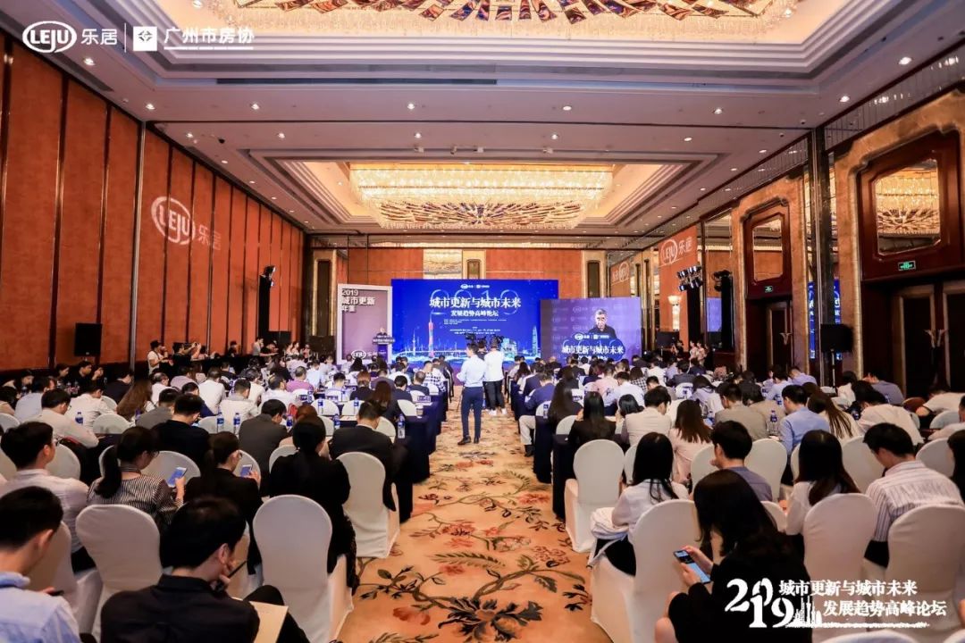 烟台最新公告揭秘，城市更新展望与未来探索新篇章！