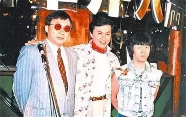 鬼先生背后的励志故事，变化中的自信与成就感，拥抱无限可能的力量最新动态揭秘