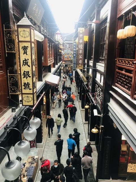 最新可口可乐广告曲，小巷深处的音符魔法与隐藏特色小店的魅力