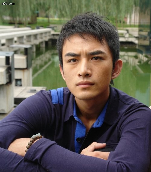 女演员张晓晨，银幕与心灵间的自信成就之光
