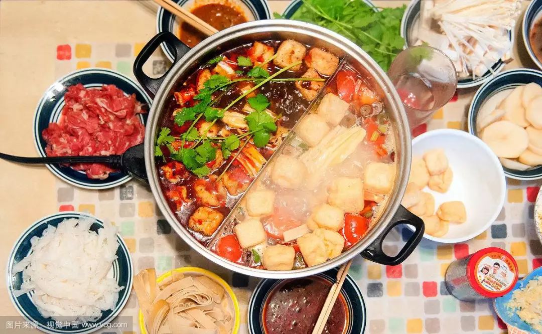 科技赋能火锅盛宴，最新智能火锅美食机体验报告