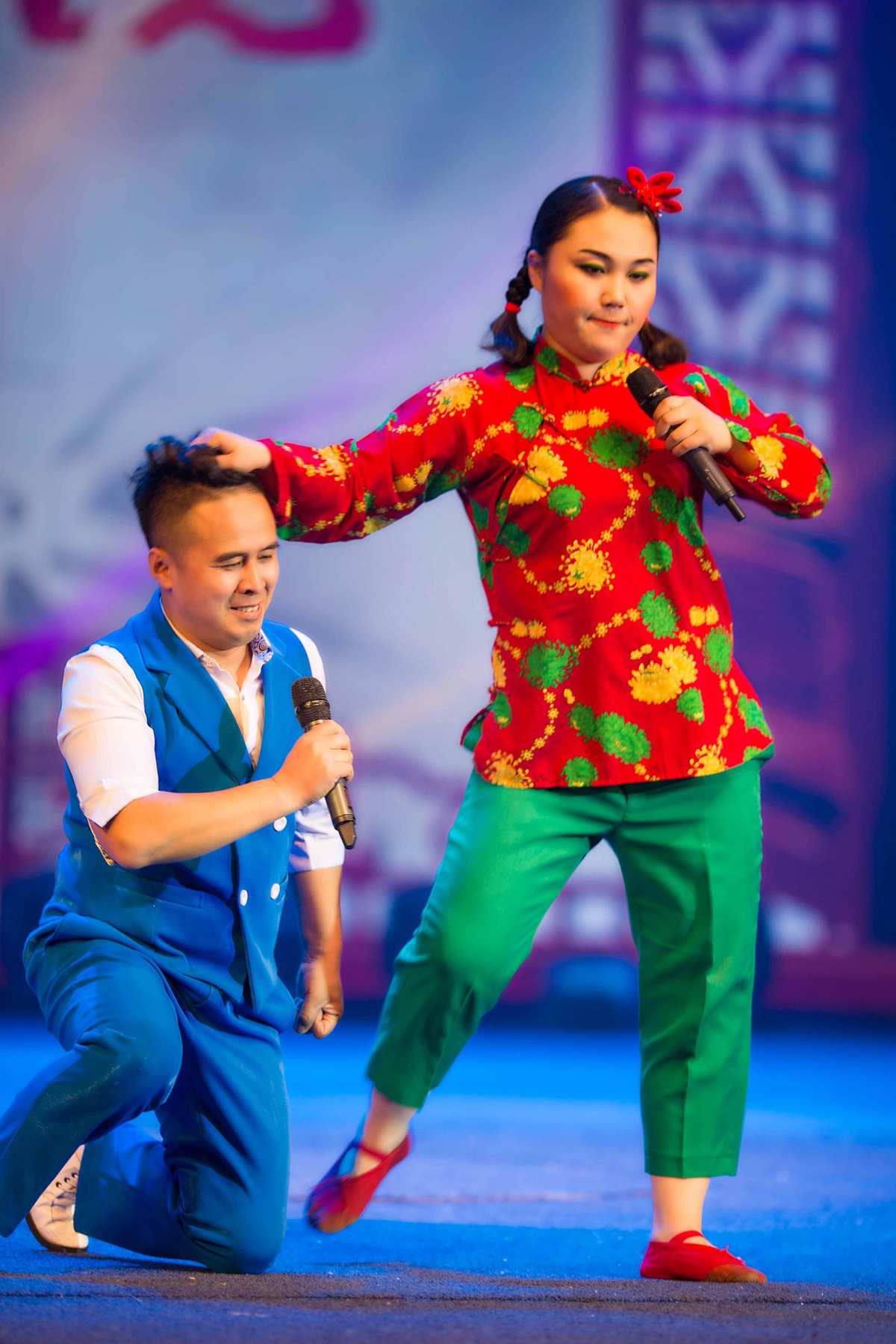 东北二人转女演员,东北二人转女演员的欢乐日常